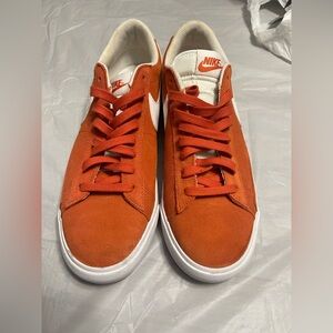 Nike Blazer Low '77 Vintage men's size 9
with no box
